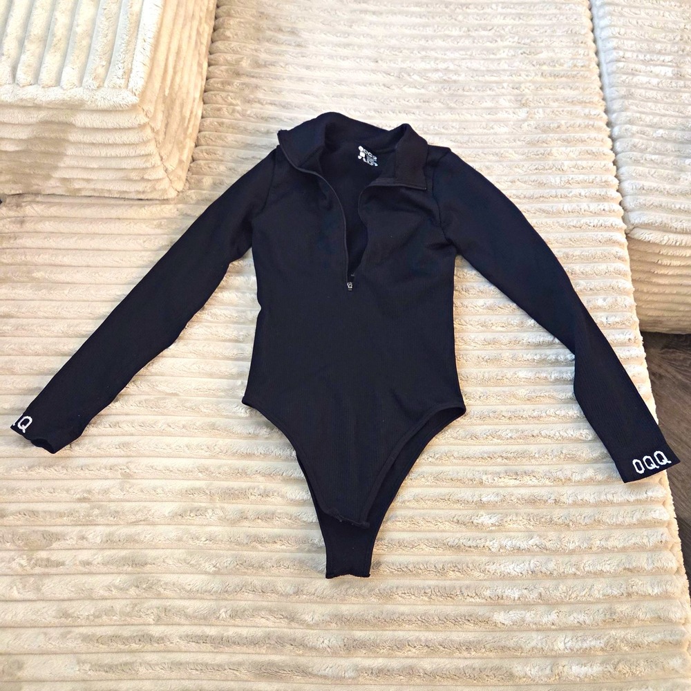 OQQ Black Zip Front Long Sleeve Bodysuit Womens Size S Mock Neck Athleisure